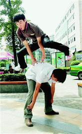 想体验刺激的街头跑酷?街头追逐者(StreetChaser)等你来挑战! 想体验刺激的街头跑酷?街头追逐者(StreetChaser)等你来挑战!